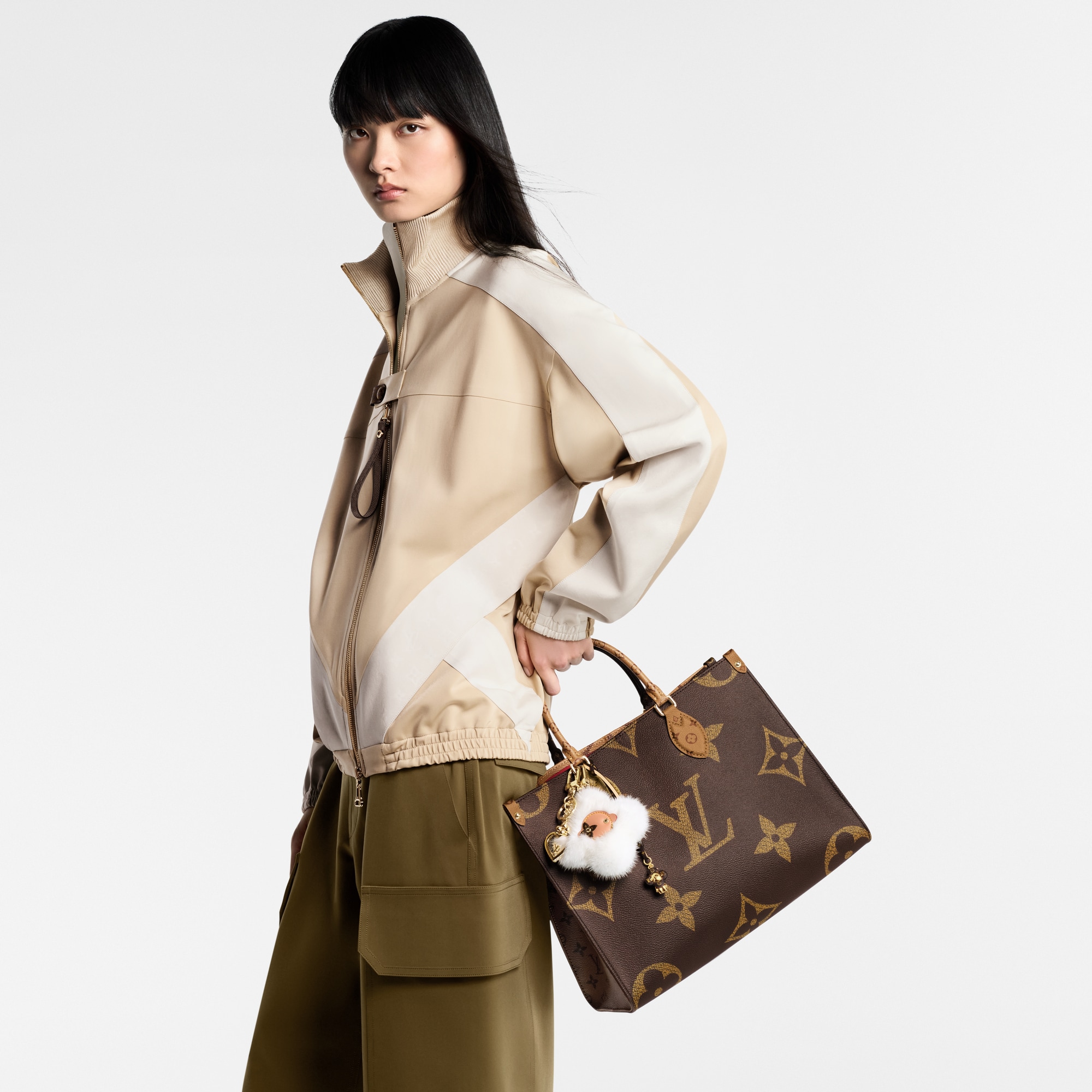 Mini Vivienne Bag Charm S00 - Women - Accessories | LOUIS VUITTON ®